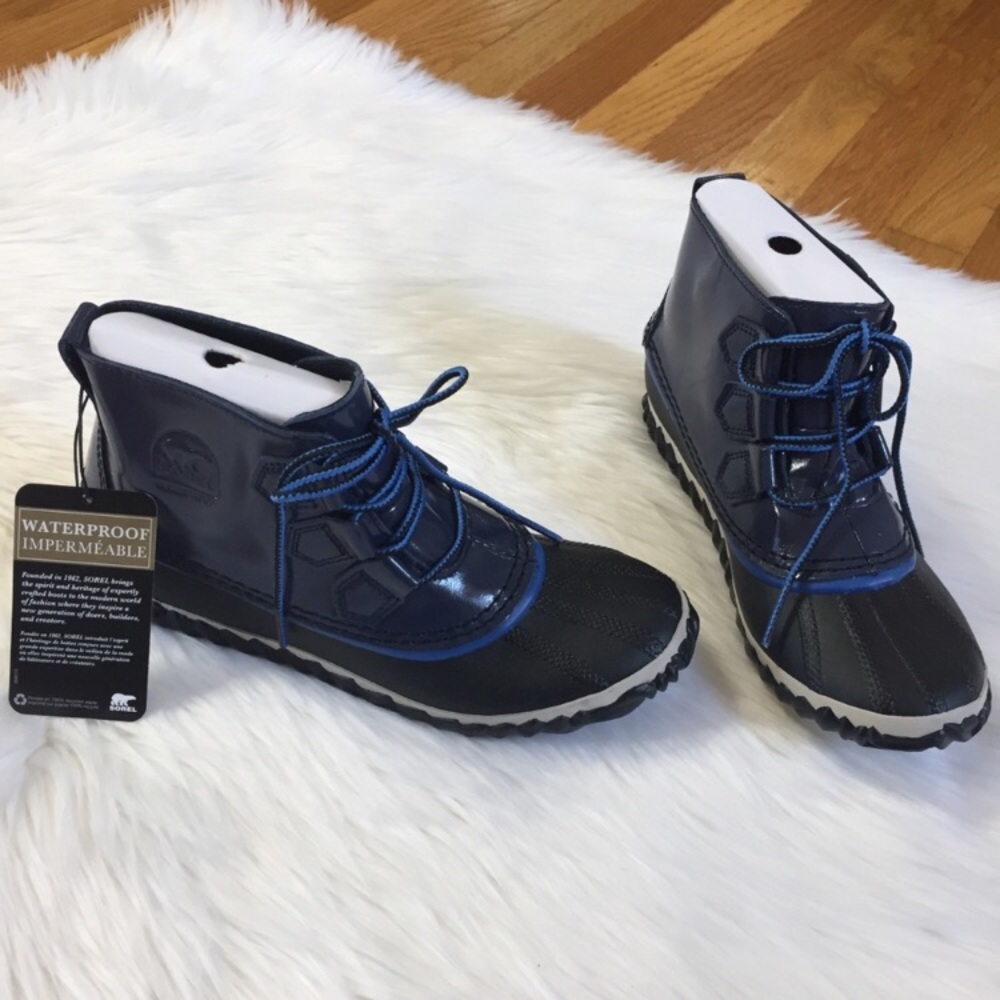 Sorel Out N About Duck Blue Lace Up Boots